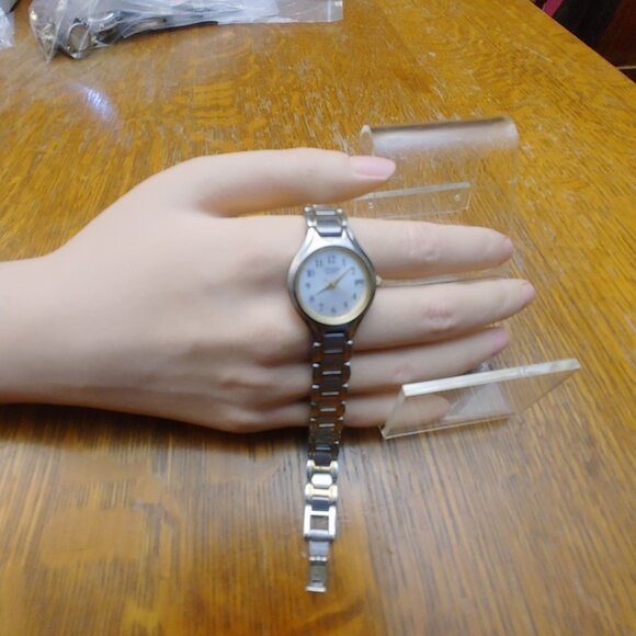 Citizen Quartz Bracelet Watch Two Tone Stainless Steel Band White Date Dial main image 10